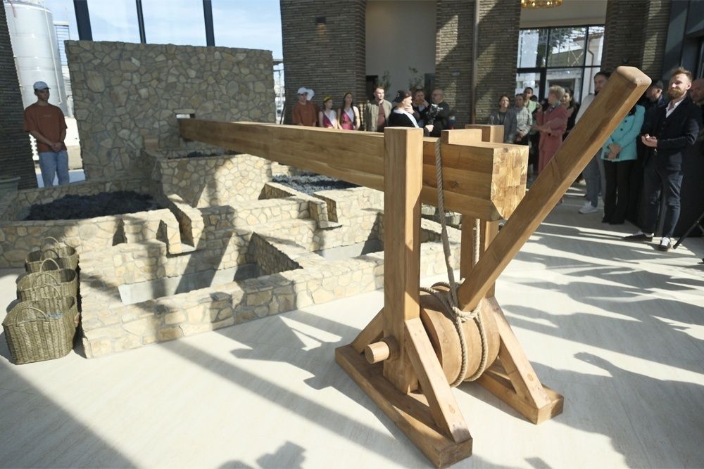 �� ������ ������� �������� ����������: ����������� � �������