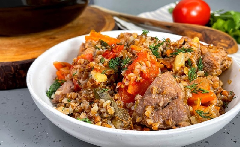 Как приготовить томлёную гречку с мясом по старорусскому рецепту