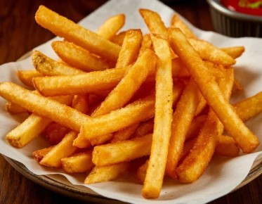 На пляжах Великобритании обнаружены тонны сырого картофеля фри