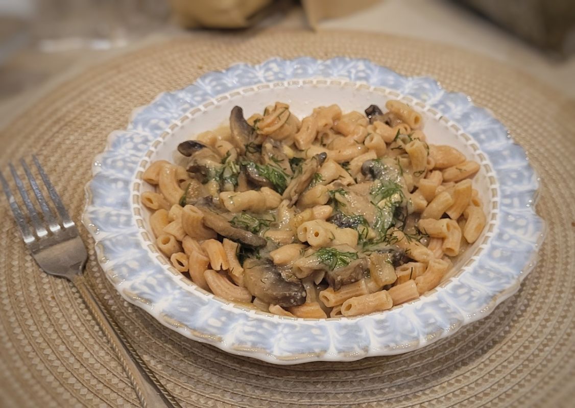 Грибной строганов: веганская интерпретация классики без глютена и молочных продуктов