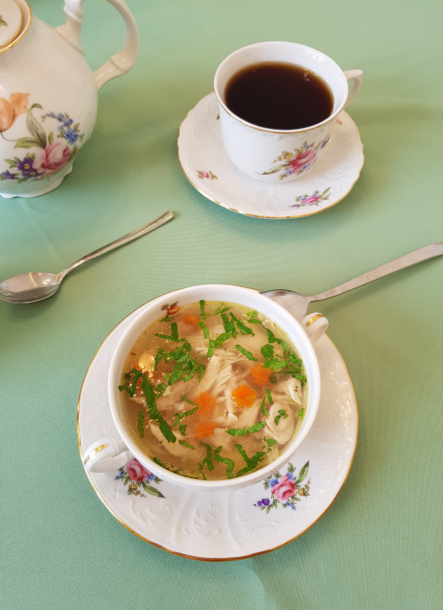 Легкий детский куриный суп, который понравится всей семье