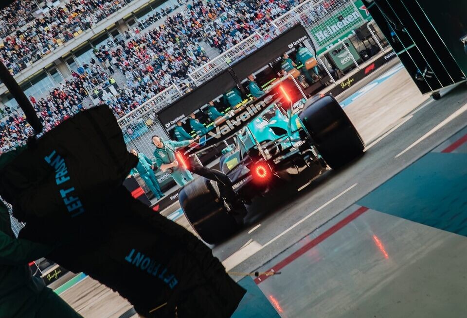 Фернандо Алонсо делится шокирующим опытом гонки в Китае