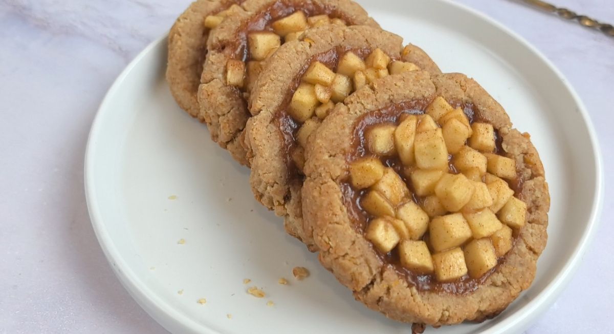 Ароматное печенье с яблоком и корицей для уютных вечеров