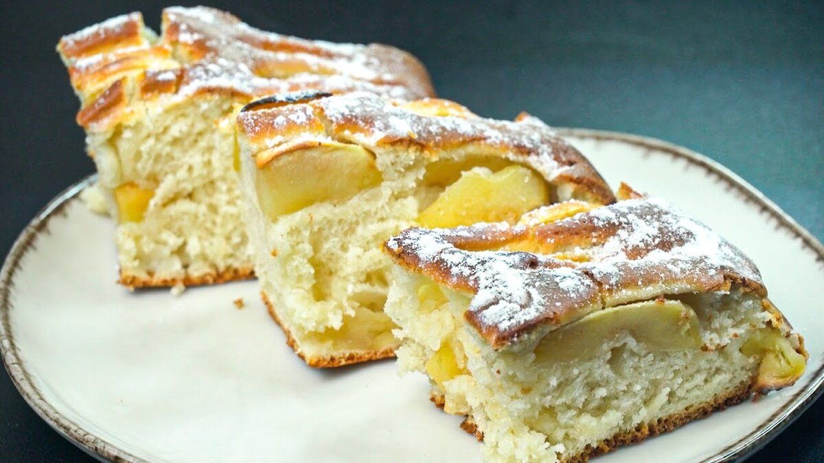 Яблочный пирог на молоке: быстро и вкусно