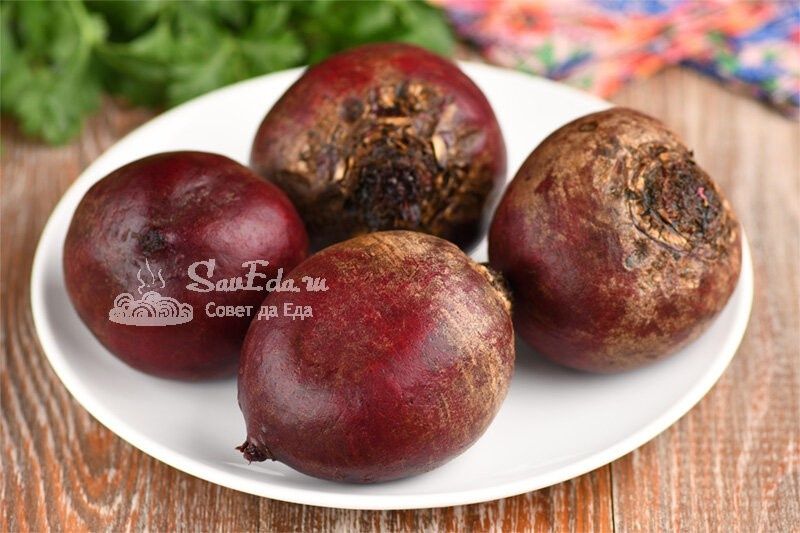 Необычные салаты из свёклы: удивите близких вкусом и креативом