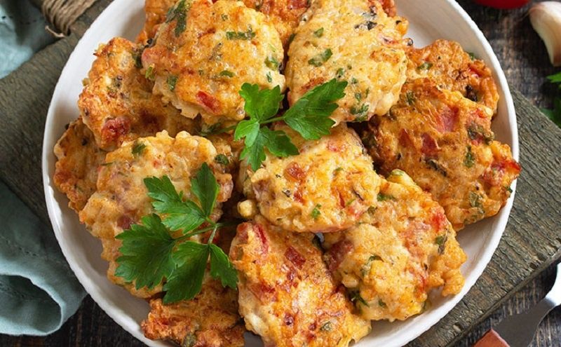 Кулинарный хит: Как добиться двойной сочности куриных котлет без мясорубки