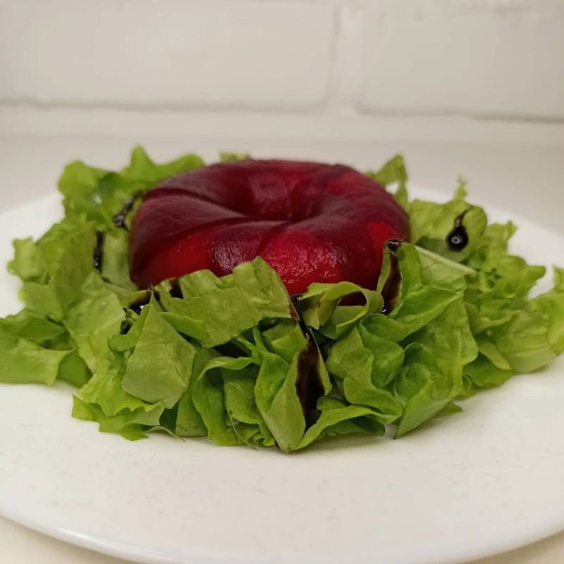 Салат-пончик: как быстро и красиво преобразить ужин