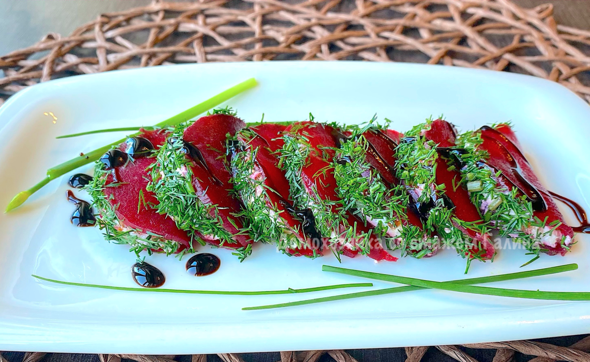 Вкусная закуска из свеклы с оригинальной начинкой для вашего стола