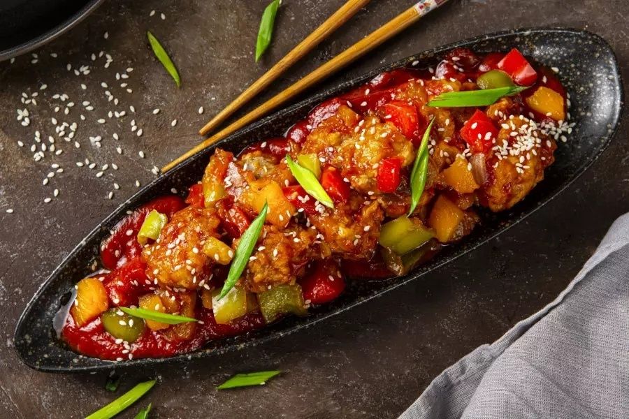 Свинина в кисло-сладком соусе: классика китайской кухни