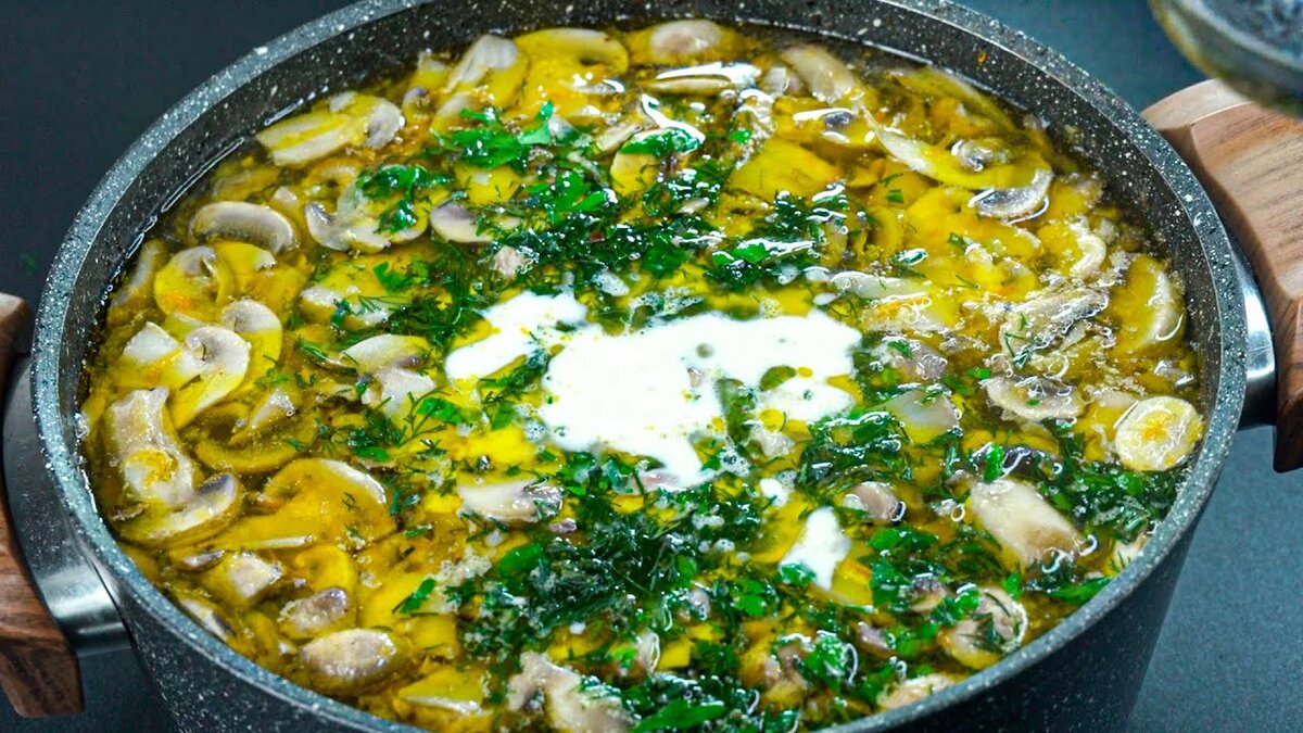 Быстрый и ароматный овощной суп с грибами за 30 минут