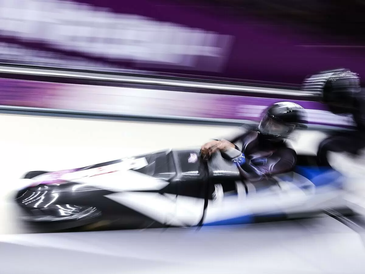 Травмы и неожиданности: американцы потеряли управление в бобслее на этапе Кубка мира