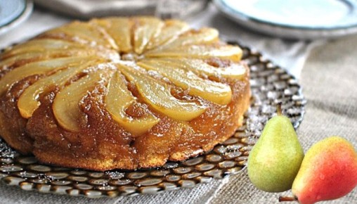 Нежный грушевый пирог с миндальным кремом: просто и вкусно