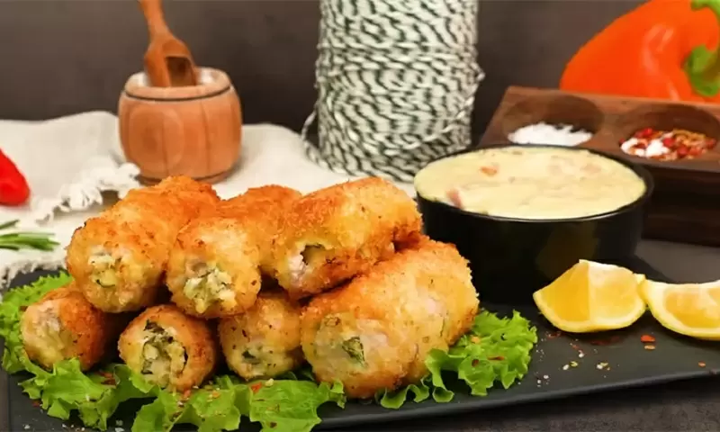 Праздничный рецепт: нежные мясные рулеты с оригинальным наполнителем