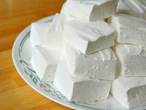 Почему ваш десерт не может быть лучше? Узнайте рецепт домашнего зефира.