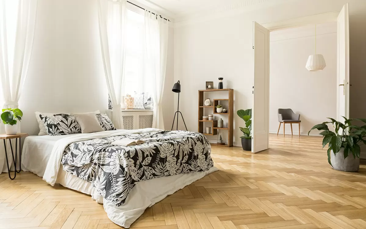 Как создать прохладный оазис в квартире без кондиционера: секреты против жары