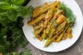 Быстрая закуска: кабачки с соевым соусом и чесноком