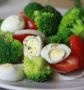 Порадуйте себя: яркий овощной салат с брокколи