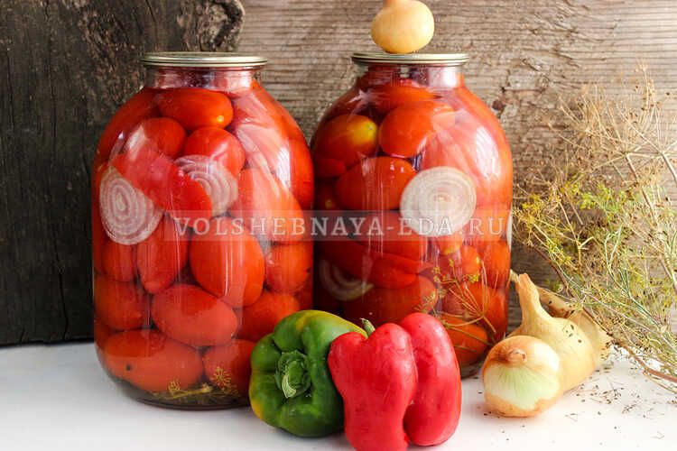 Как заготовить вкусные помидоры с луком и перцем на зиму: простой рецепт