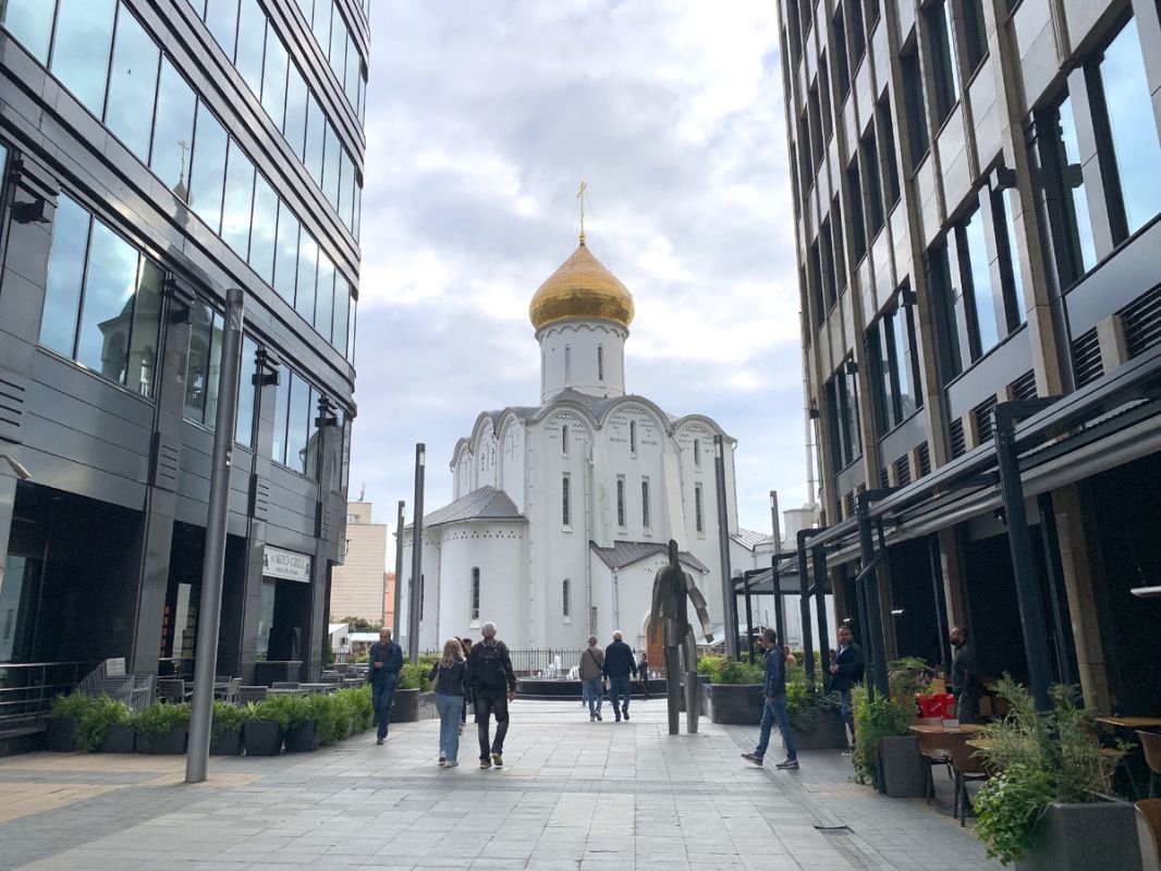 Стейк за 6900 рублей и новинки меню: что ждет гостей в "Torro Grill" на Лесной?